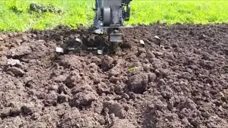 🔥Пашем мотоблоком на широких фрезах,развороты..