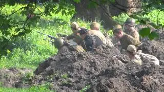 Реконструкция сражения времен ВОВ в парке Южный