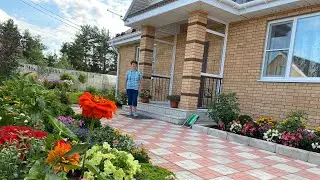 В гости к соседям🏡обзор участка🧑‍🌾Циния🌺любимый цветок хозяйки🌺