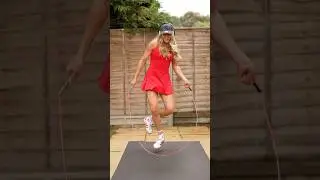 Get down on it 💃🏼 #jumprope #skipping #footwork #tricks #dance #speed