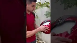 Kuryerlərin çox istifadə etdiyi kaskanı test etdik #shorts #baku #bakutv