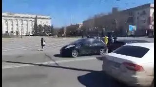 Российские войска расстреляли мирный митинг за Украину в оккупированном Херсоне.