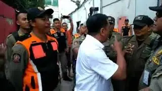Seru Duel Anggota Komisi B vs Satpol PP Surabaya