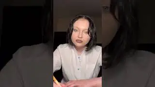 Слово студента-медика. Фонендоскоп на столе😂