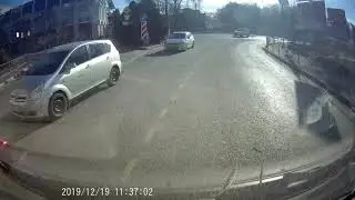 Авария выезд на  Севастопольскую со стороны радеорына, Симферополь.