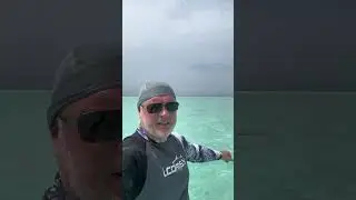 Мальдивы.Остров Фуладу. Потрясающий цвет воды и белоснежные пляжи. 