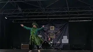 💃 Hula 'Auana - Green Rose Hula Performed by Chuck of Manava O Polynesia 💃