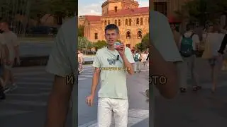 Улыбки делают нас хоть немного счастливее😌