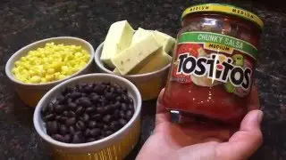 TOSTITOS® Salsa dip