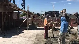 Don Juan y su plantilla colando a la antiguita.