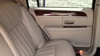 6 Passenger Lincoln Limousine