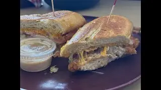 Bomber Chicken Club   SD 480p