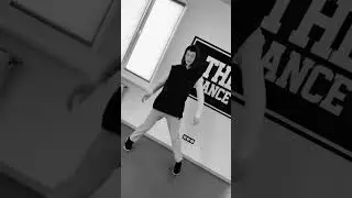 Популярный танец из TikTok в стиле Shuffle😳
