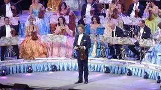 Андрея Рей , цигулар и диригент на Оркестър Йохан Щраус  гост в Мюнхен