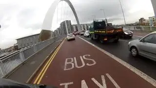 Bus Lane Abuser... meets unmarked police car (SP03 DOJ)