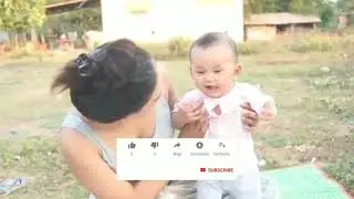 Ibu Muda Menyusui Di Luar Rumah