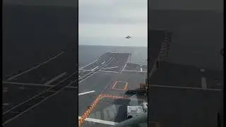 Despegue de Harrier desde el "Juan Carlos I"