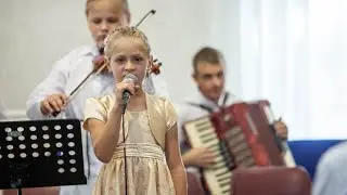 Это небо голубое.. Пение под ансамбль.
