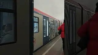 Отправление поезда 81-765 со станции Таганская #shorts