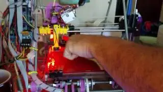 Servo based auto-leveling