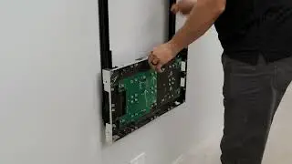 TiLED Universal Wall Mount Features - Floating Button Capture