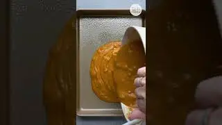 Our cozy pumpkin cake recipe will put your canned pumpkin to good use! #pumpkincake