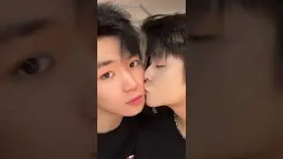 Kisses 😘 dễ thương quá mn ơi #bl #cpbl #foryou #zhoujunyaozhangziyu