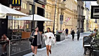 AMAZING VIENNA - PEOPLE AUSTRIA