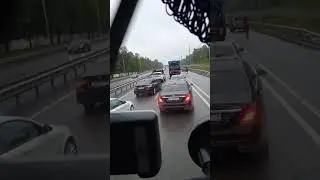 авария🚙💥🚗 а107 ещё и лезут под фуру.