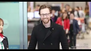 Tom Hiddleston arriving at Incheon Airport - April 11, 2018