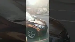Подпёрли машину