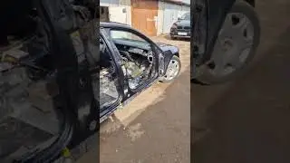 Audi S8 на табуретке)