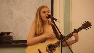 Жуки - батарейка / Таня Федулова / TRIDA / Столешников переулок / Moscow / 22-07-2022