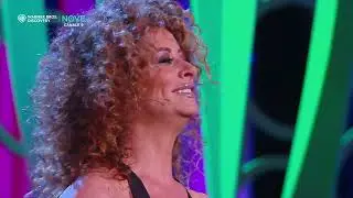 Valentina Persia dopo un frontale con Malgioglio: "Guarda come balla il lampadario!" | ONLY FUN