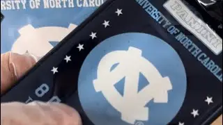 Breaking box Michael Jordan UNC Collegiate Trading Card