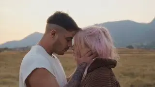 Karen Méndez  - Amor de Adolescentes (Videoclip Oficial)