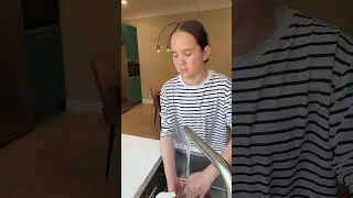 Ваша мама такая же? 😂 #отношения #мама #юмор #смех #дети