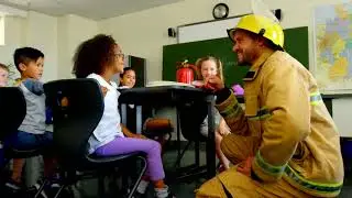 Super Minds 1 NUS Unit 7 Think and learn Jobs inside and outside