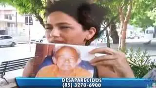 Filha cai na gargalhada ao falar sobre desaparecimento do próprio pai.