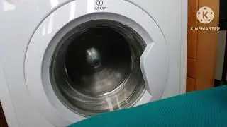 IWSC51051 INDESIT washing machine 1/2 spin Hits glass