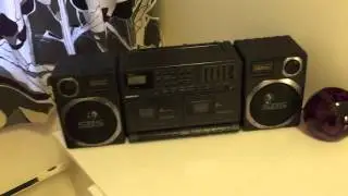 Using Bluetooth on an early 90s Samsung boombox