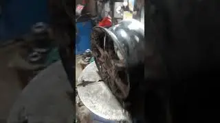 Лопнул диск колеса. В гостях у шиномонтажников.
