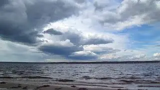 Набережная Волги. Небо затянуто тучами. Чебоксары. 23 июня 2024