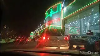 Gala sa mall sa gabi