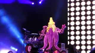 Perform This Way - Weird Al Yankovic (09-24-16)
