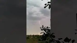 люблю наблюдать за грозой....