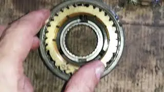 Assembly of the secondary shaft of the 2110 gearbox
