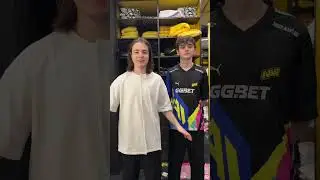 There are two types of NAVI players