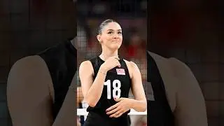 Zehra Gunes💞 Vakifbank volleyball most ❤️❤️ player#zehragunes #volleyball #viralshort #short
