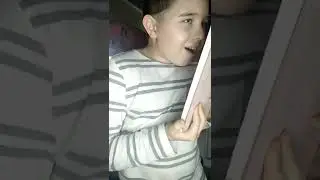 Прикол с водой и попугаем.